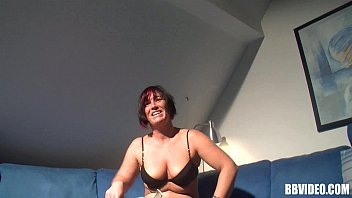 pierced german cougar frolicking her fuckbox