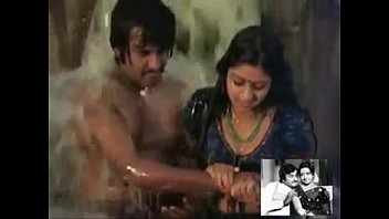 Sridevi &_ Rajnikanth Bath Together